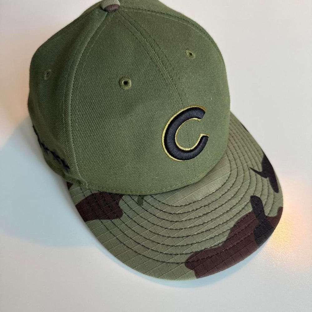 New Era 59Fifty Chicago Cubs Camo Baseball Hat size 7 1/4